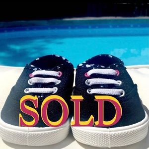 3for$15   Wonder Nation Girls canvas shoes
